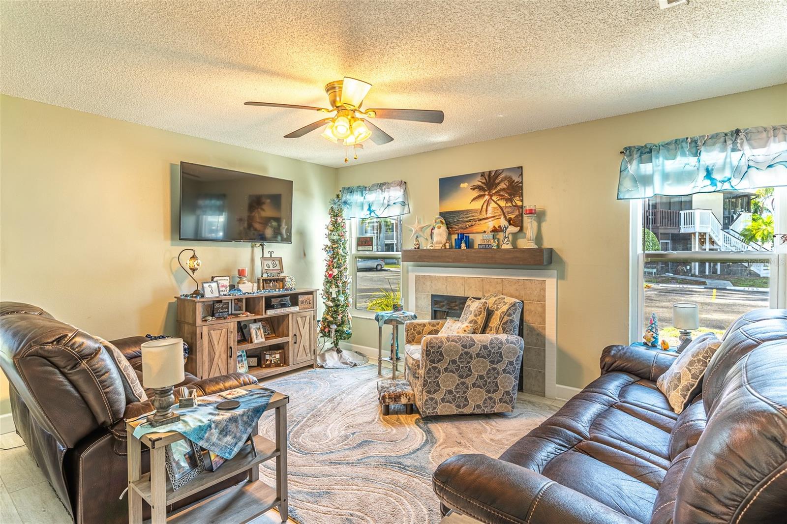 MIRROR LAKE SEC 3 - Residential