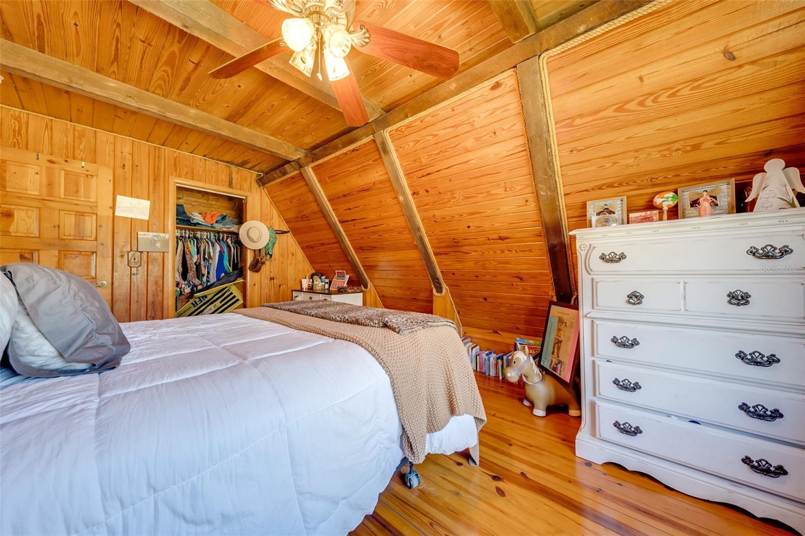 ACREAGE & UNREC - Residential