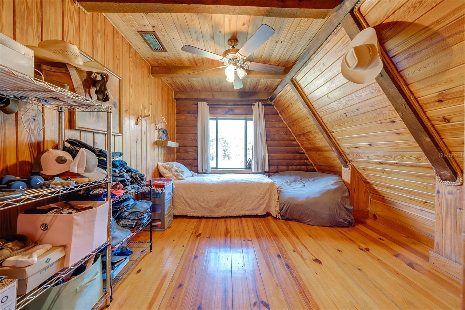 ACREAGE & UNREC - Residential