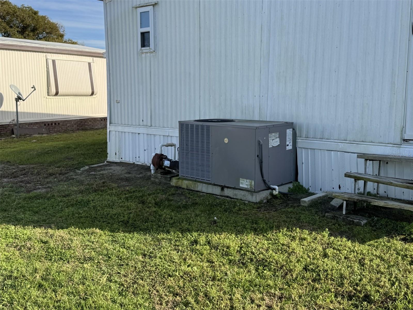 WALK IN THE WATER VILLAGE UNIT 01 - Residential