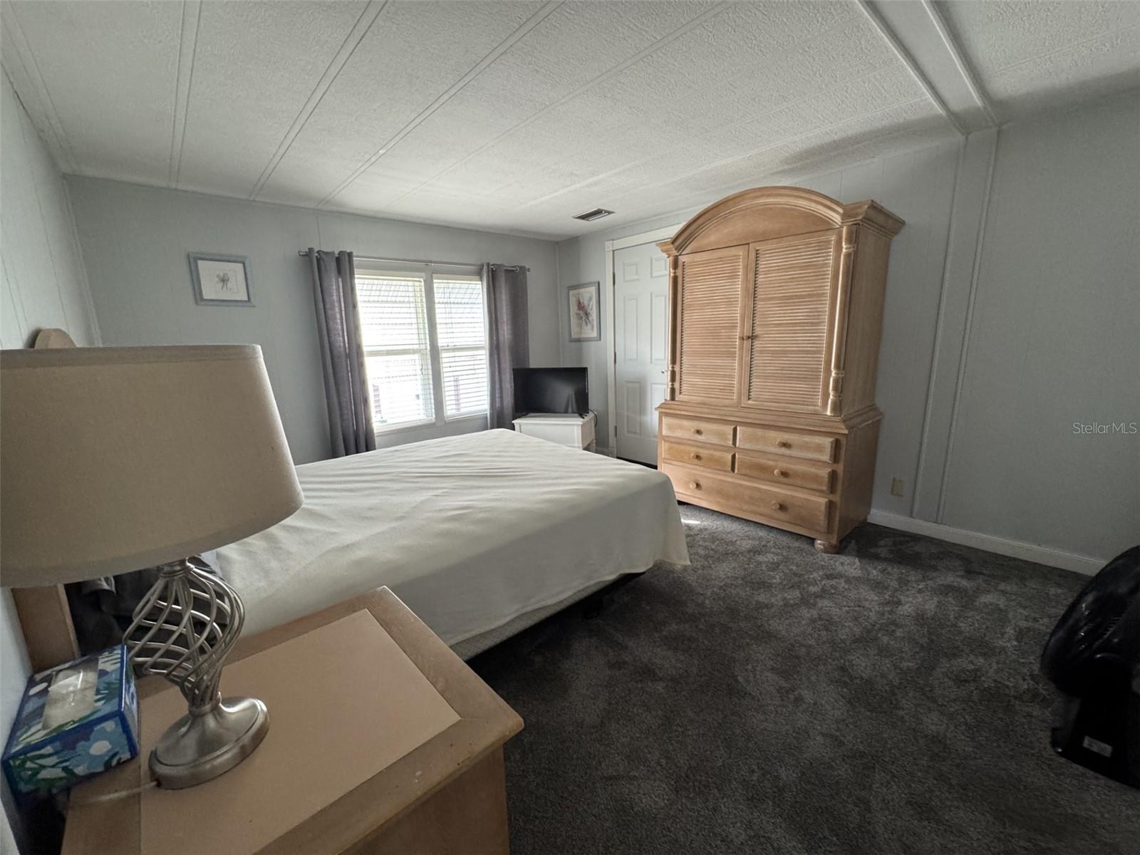 WALK IN THE WATER VILLAGE UNIT 01 - Residential