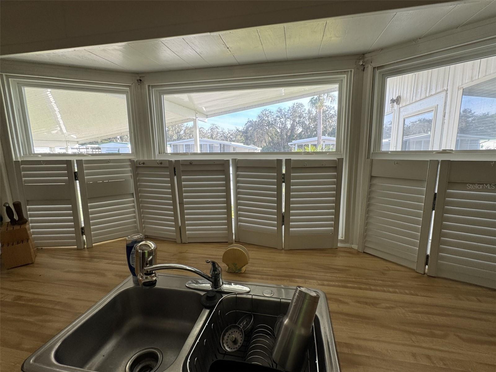 WALK IN THE WATER VILLAGE UNIT 01 - Residential