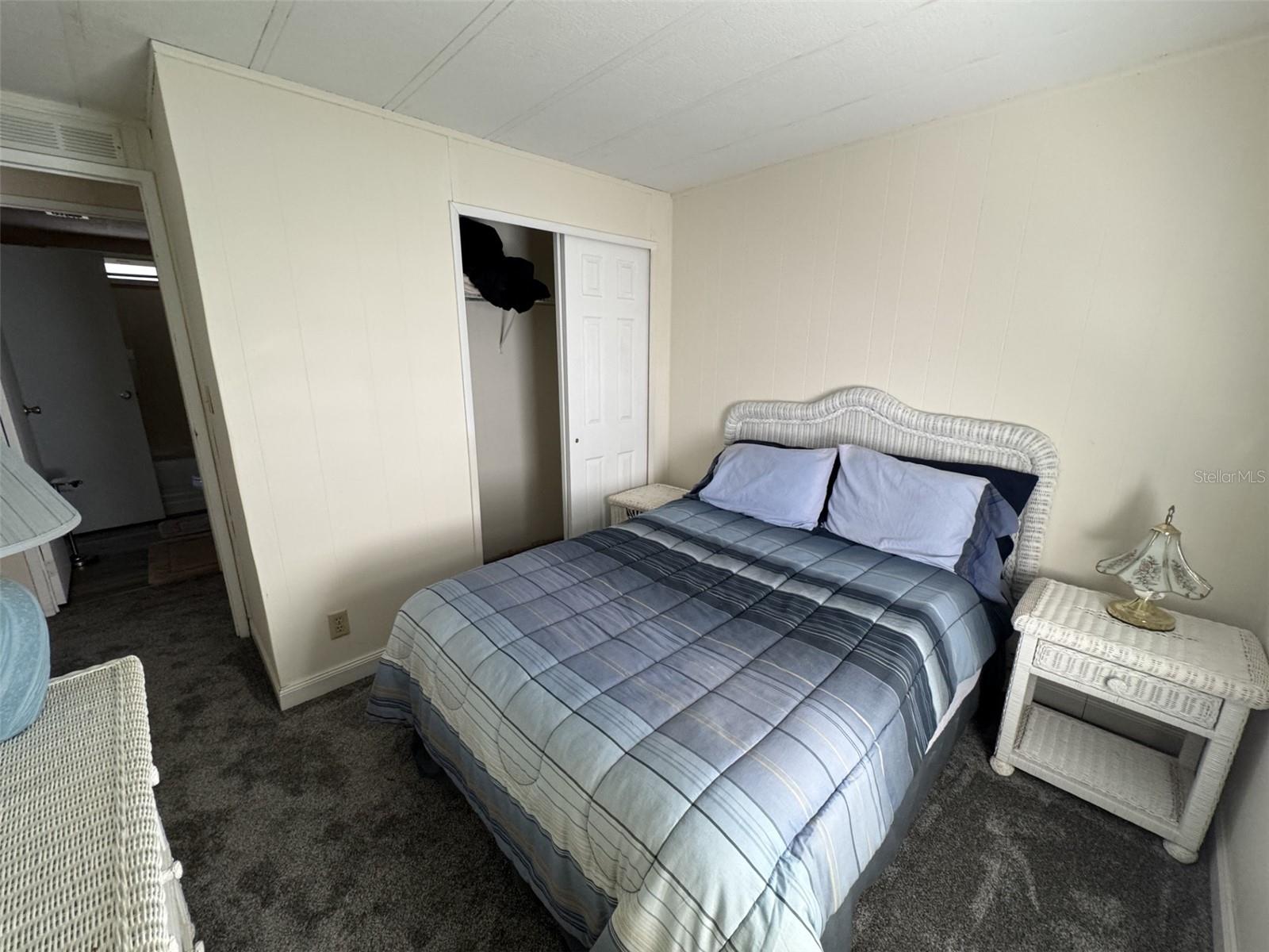 WALK IN THE WATER VILLAGE UNIT 01 - Residential