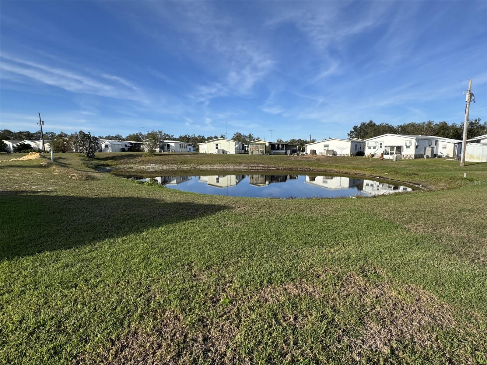 WALK IN THE WATER VILLAGE UNIT 01 - Residential