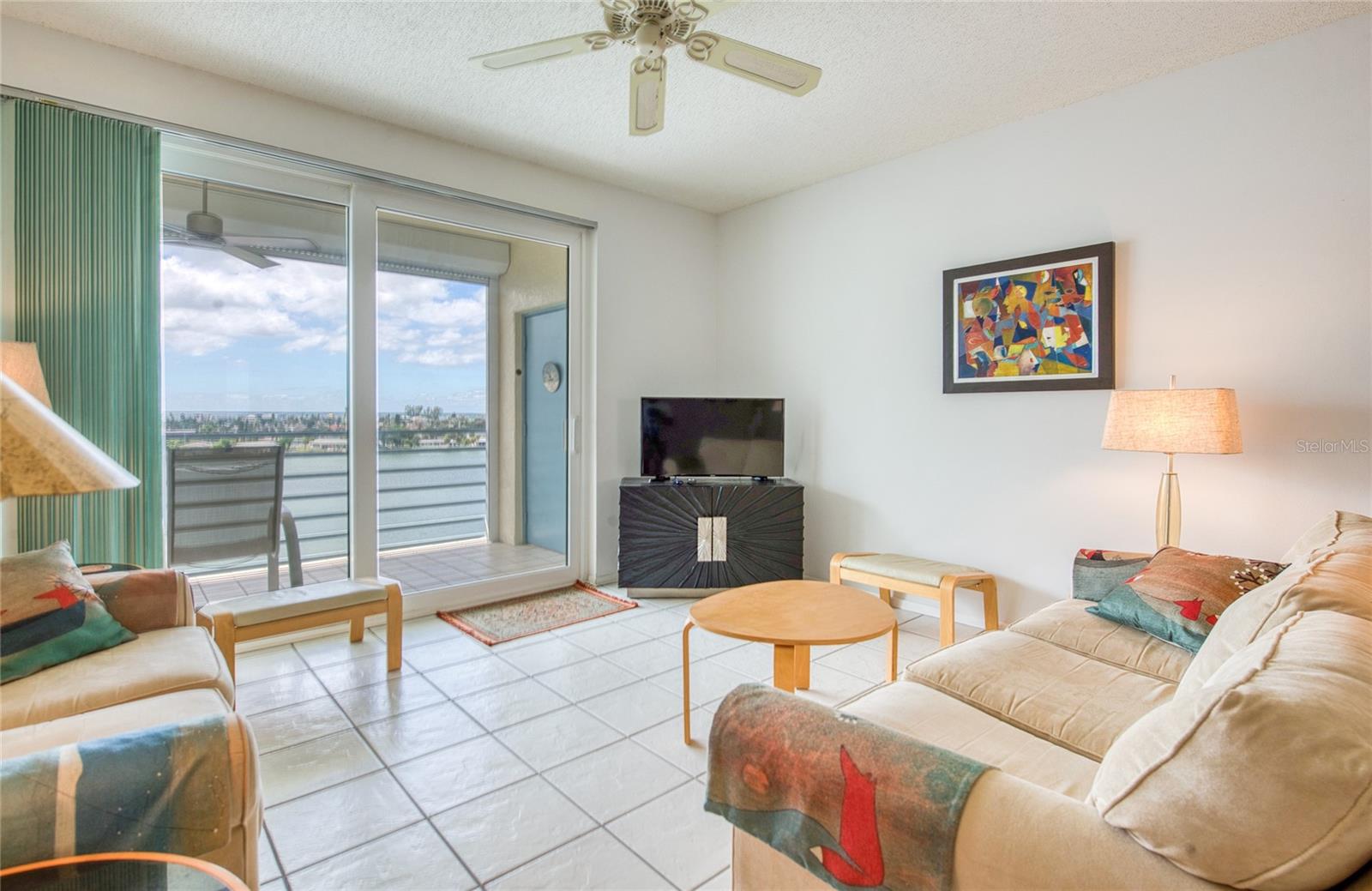 HARBOURSIDE CONDO - Residential