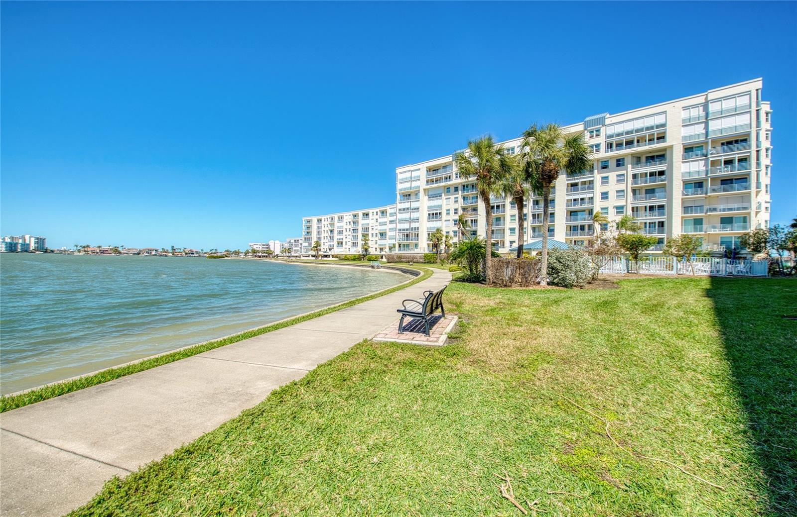 HARBOURSIDE CONDO - Residential