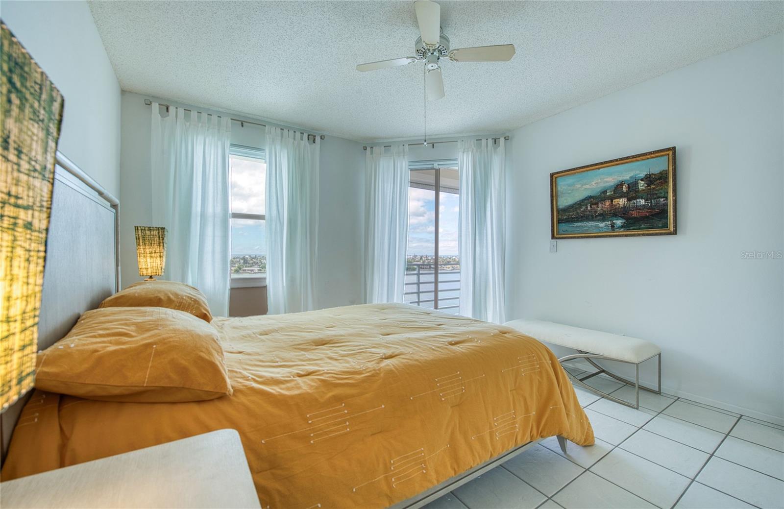 HARBOURSIDE CONDO - Residential