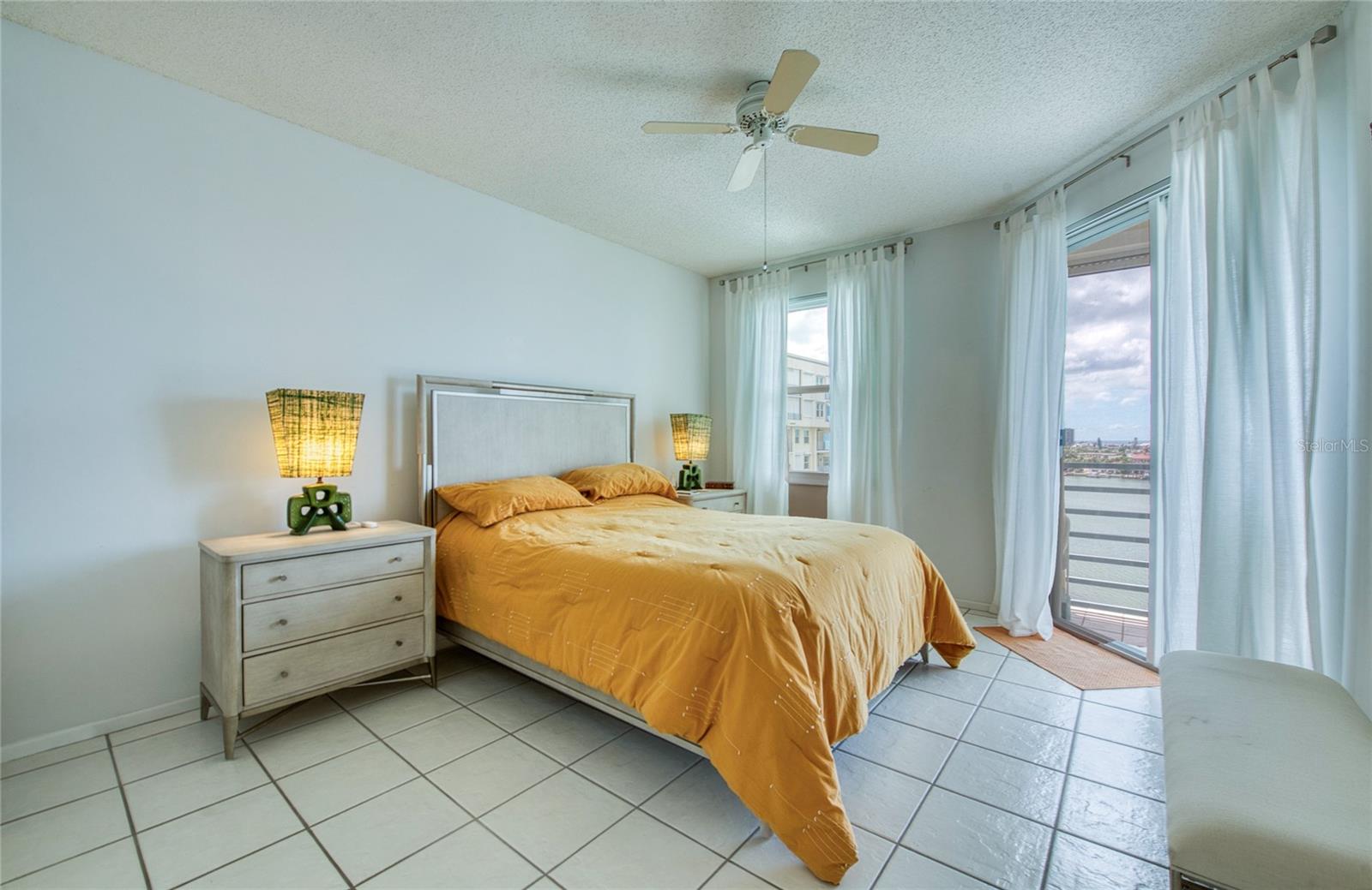 HARBOURSIDE CONDO - Residential