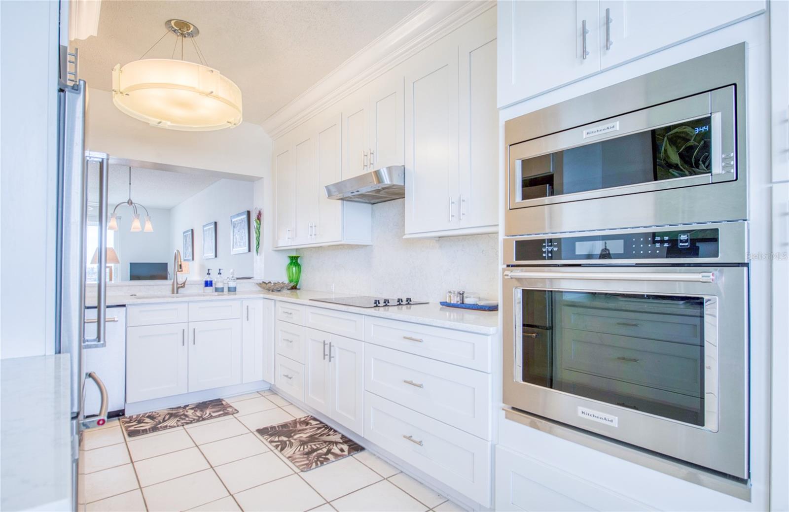 HARBOURSIDE CONDO - Residential