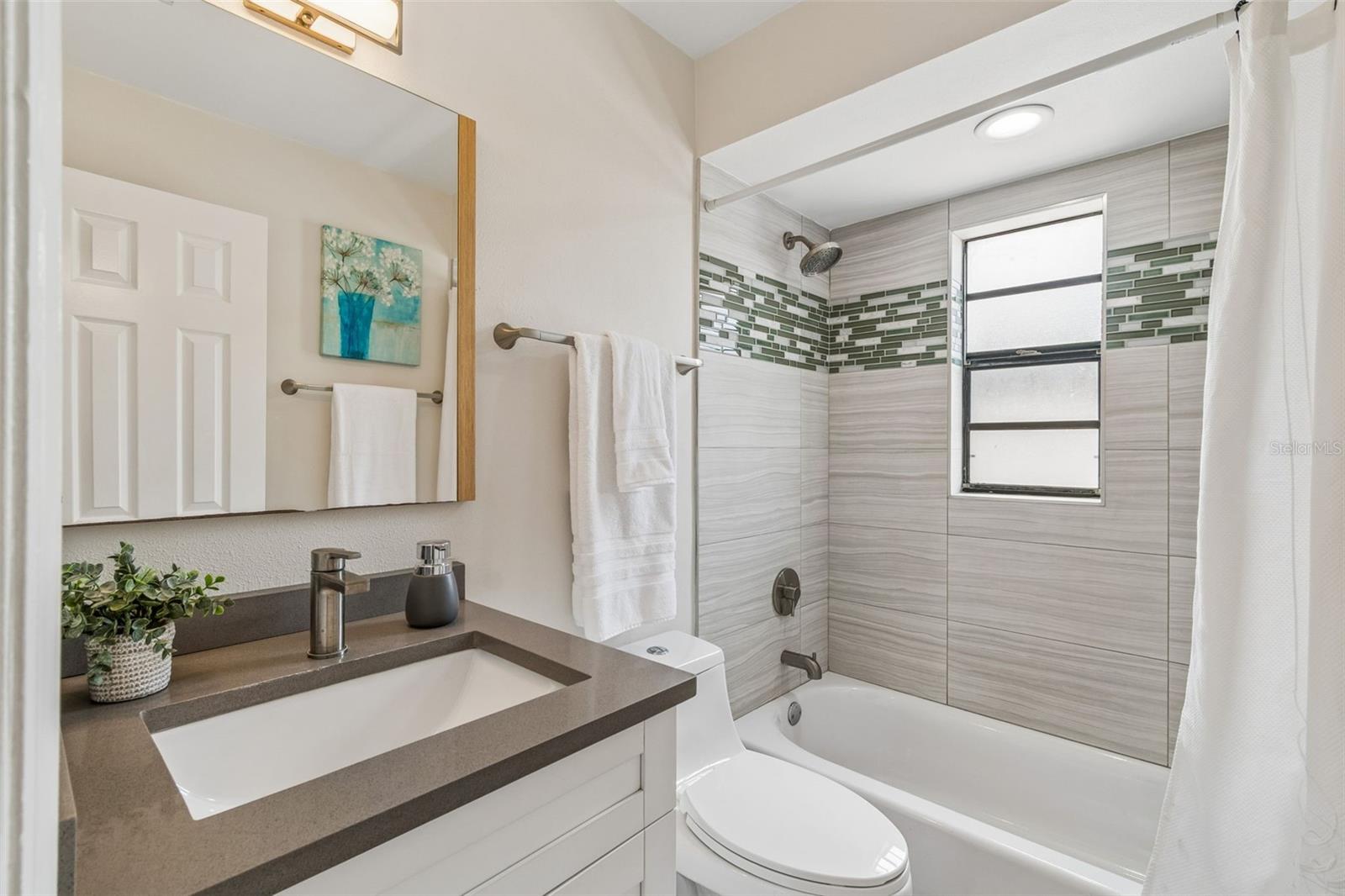 ALTA VISTA TRACTS - Residential