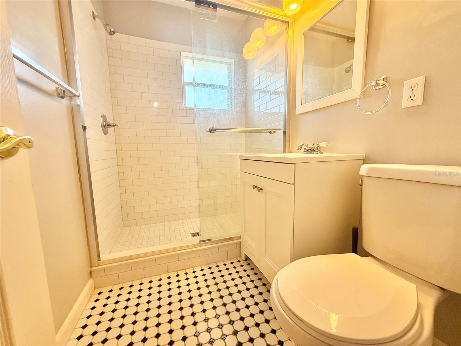 LAKE HIGHLAND HEIGHTS - Residential Lease