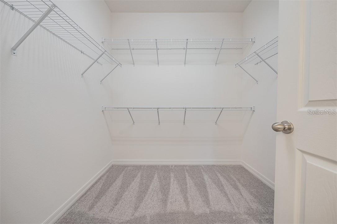 FISHHAWK RANCH WEST TWNHMS - Residential Lease