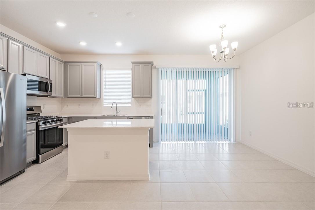 FISHHAWK RANCH WEST TWNHMS - Residential Lease