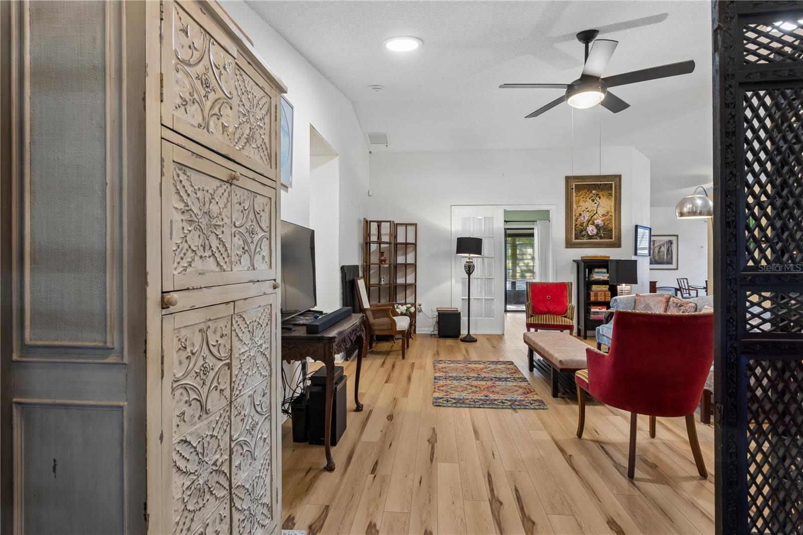 803 DUNDEE CIRCLE 803