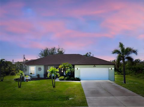 A home in PORT CHARLOTTE