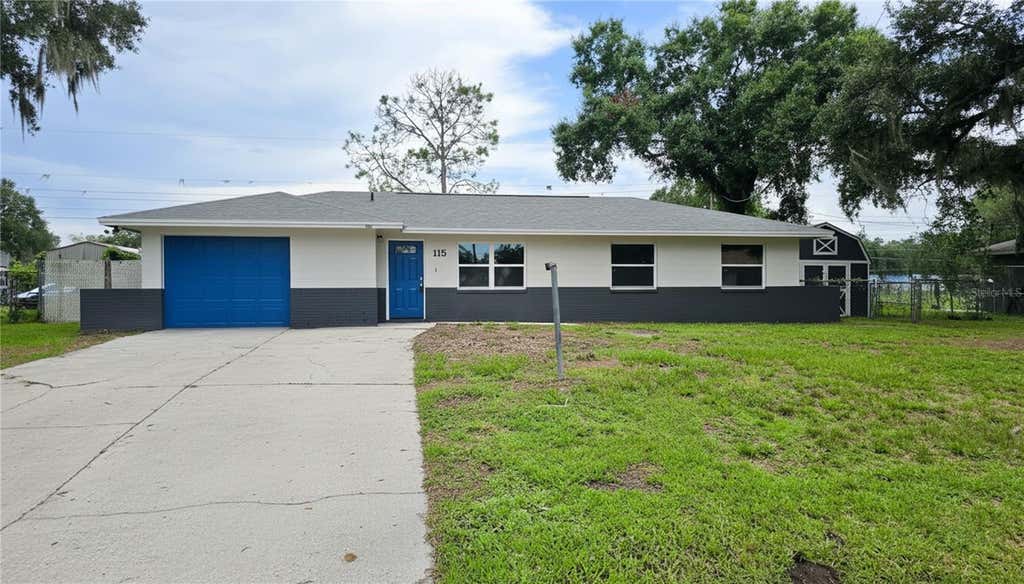 Photo of 115 Padgett Place S, Lakeland, FL 33809 (MLS # S5154096)