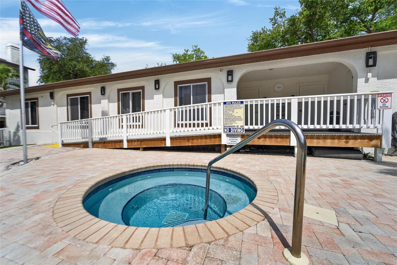 PALMS OF TIERRA - Residential