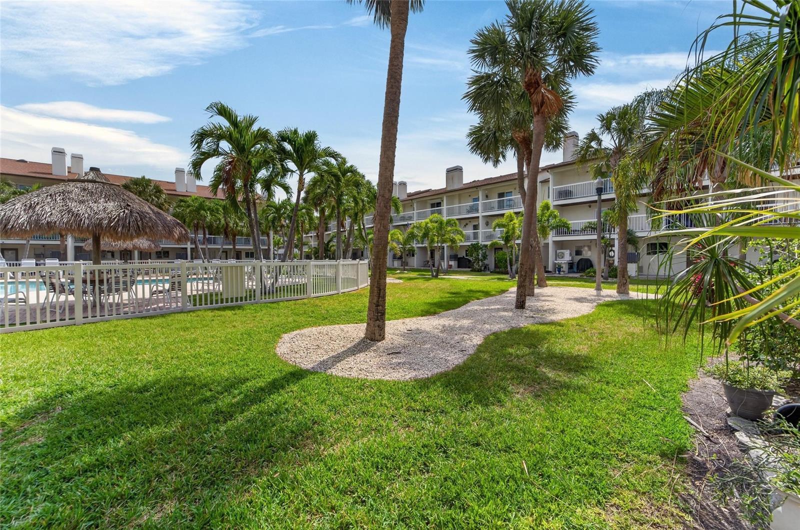 PALMS OF TIERRA - Residential