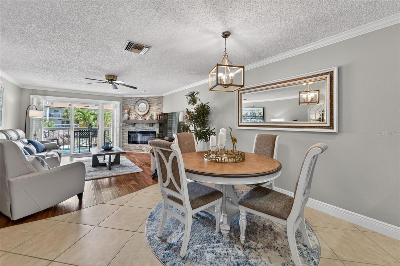 PALMS OF TIERRA - Residential