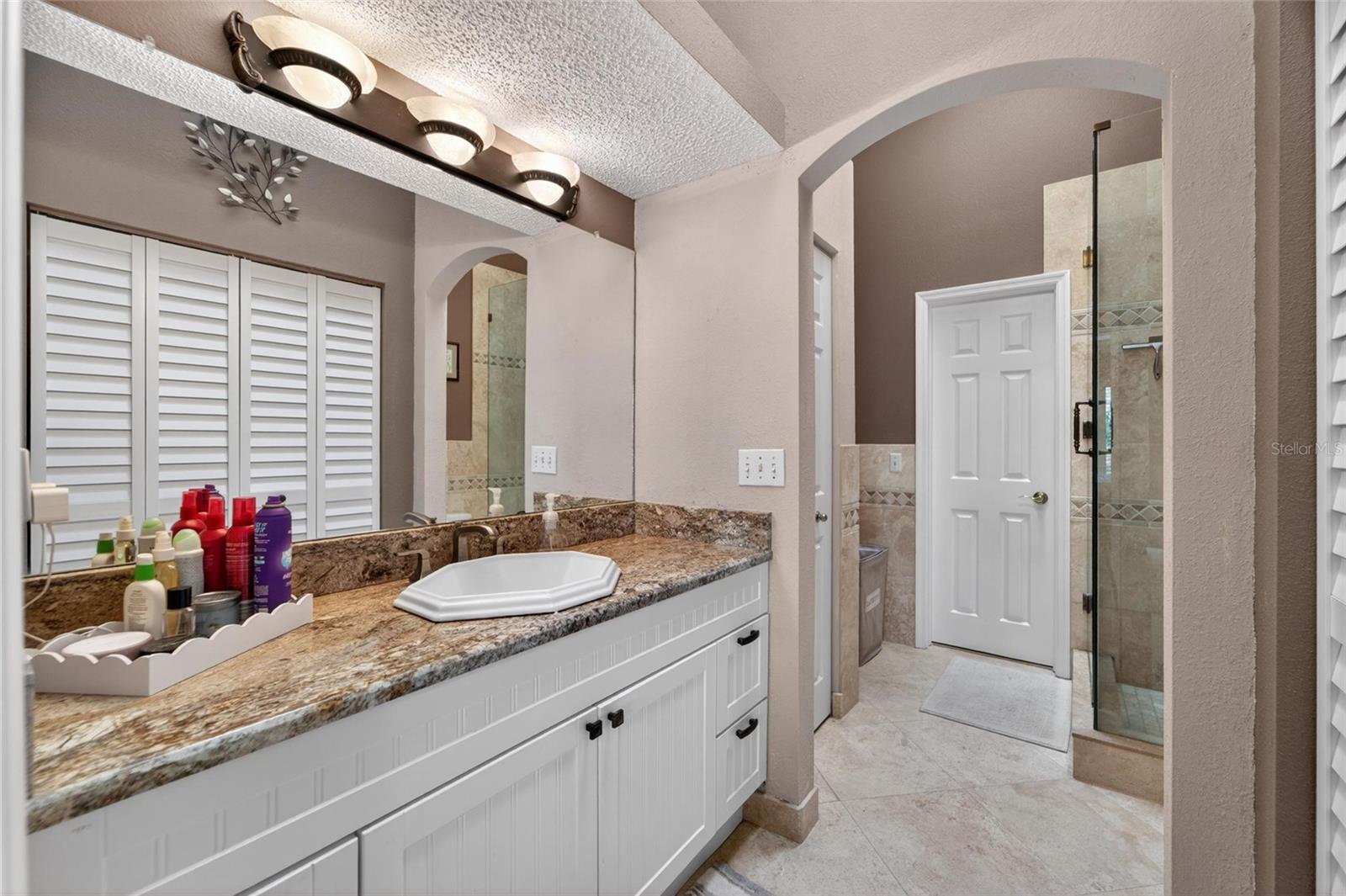 PALMS OF TIERRA - Residential