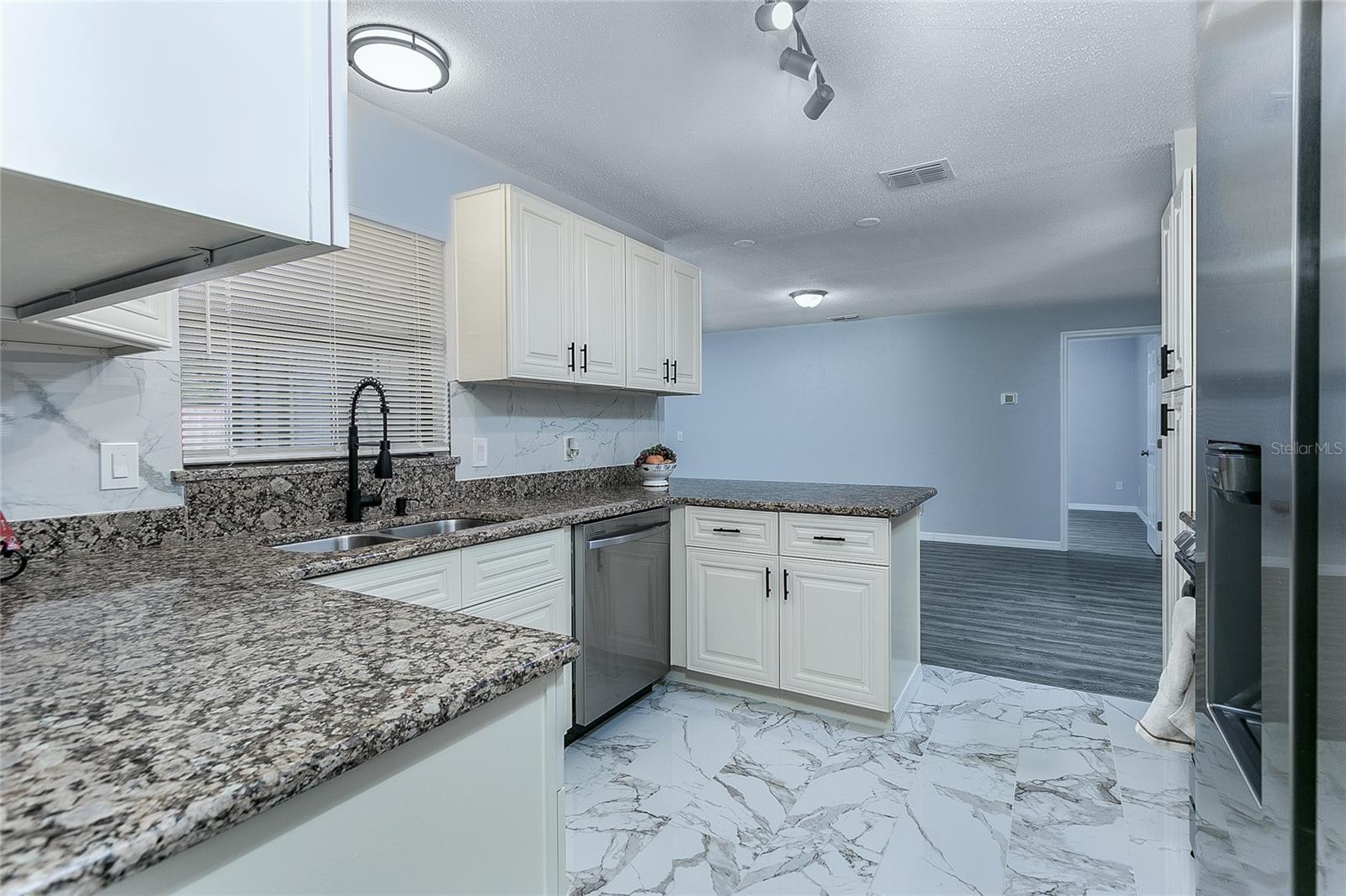 EASTBROOK SUB UNIT 11 - Residential