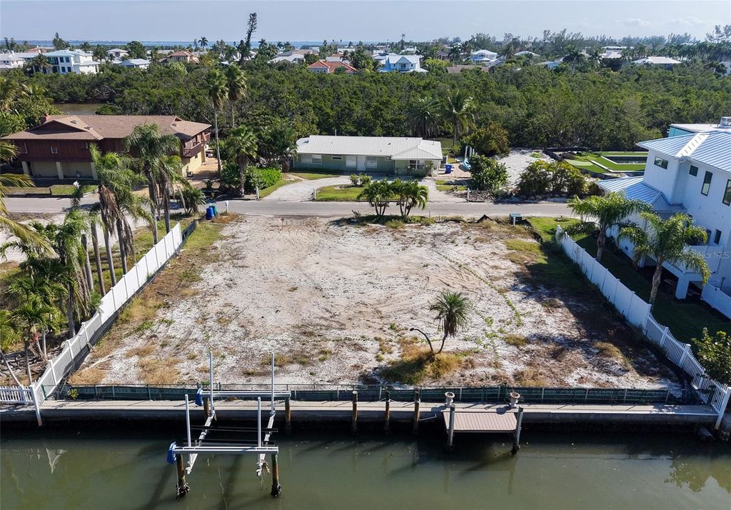 Photo of 579 Bayview Drive, Longboat Key, FL 34228 (MLS # A4677075)