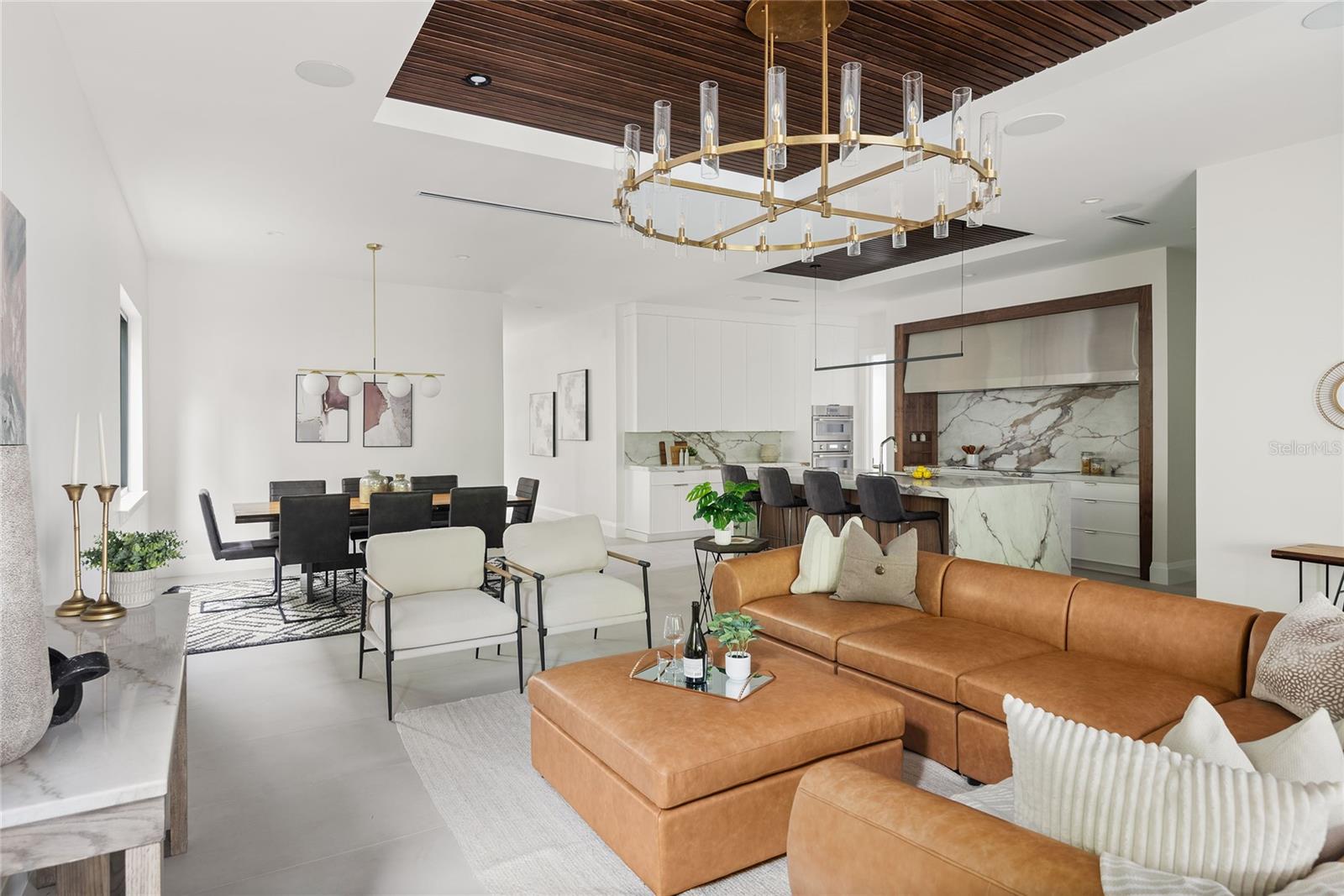 IVANHOE SQUARE - Residential