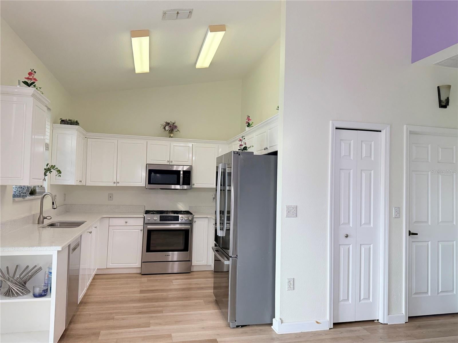 24604 LAUREL RIDGE DRIVE