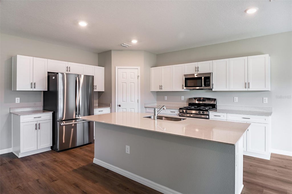 Photo of 33647 Noble Creek Place, Dade City, FL 33525 (MLS # TB8518445)