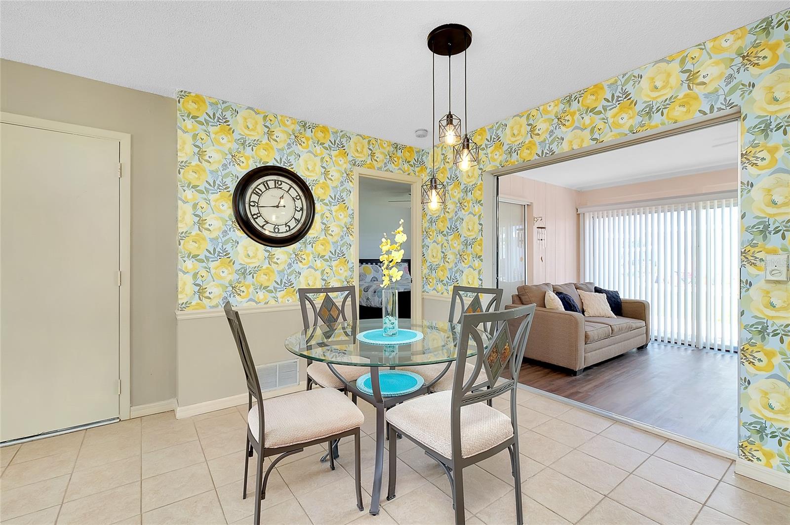 CIRCLE WOODS OF VENICE 1 - Residential