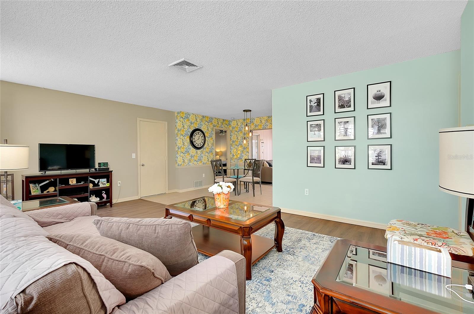 CIRCLE WOODS OF VENICE 1 - Residential