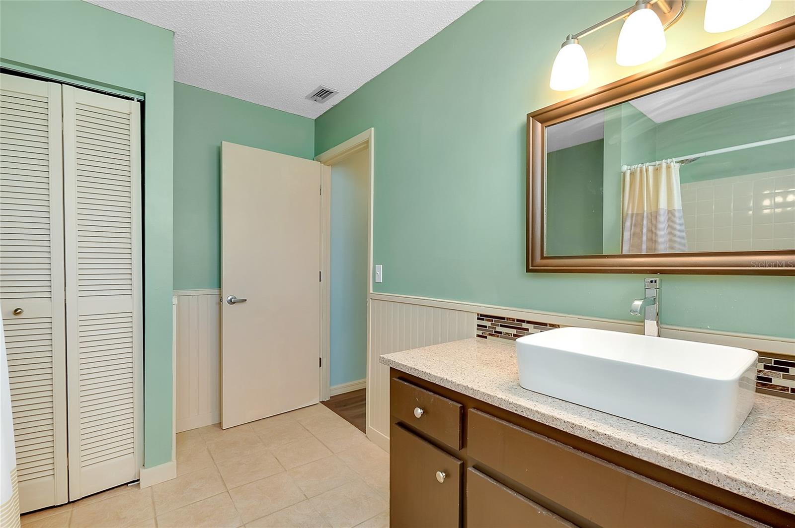 CIRCLE WOODS OF VENICE 1 - Residential