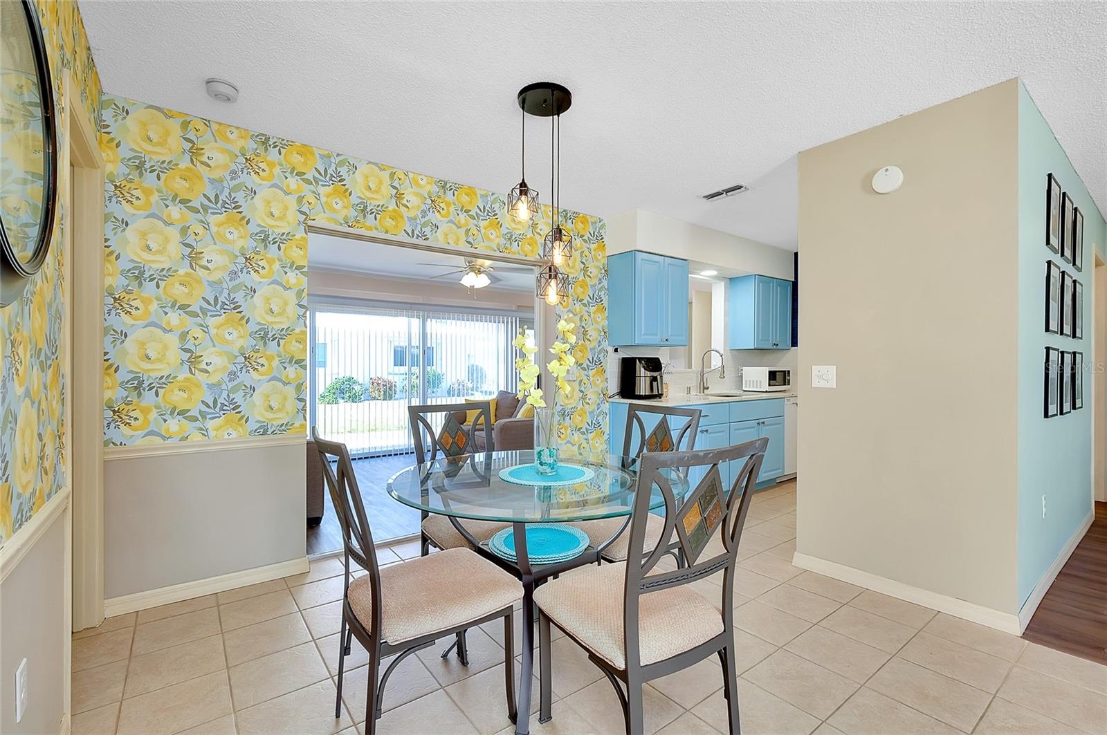 CIRCLE WOODS OF VENICE 1 - Residential