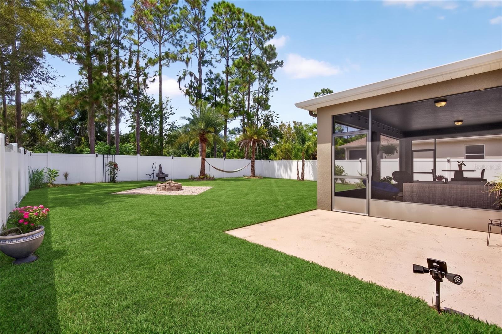 2586 PLUMADORE DRIVE