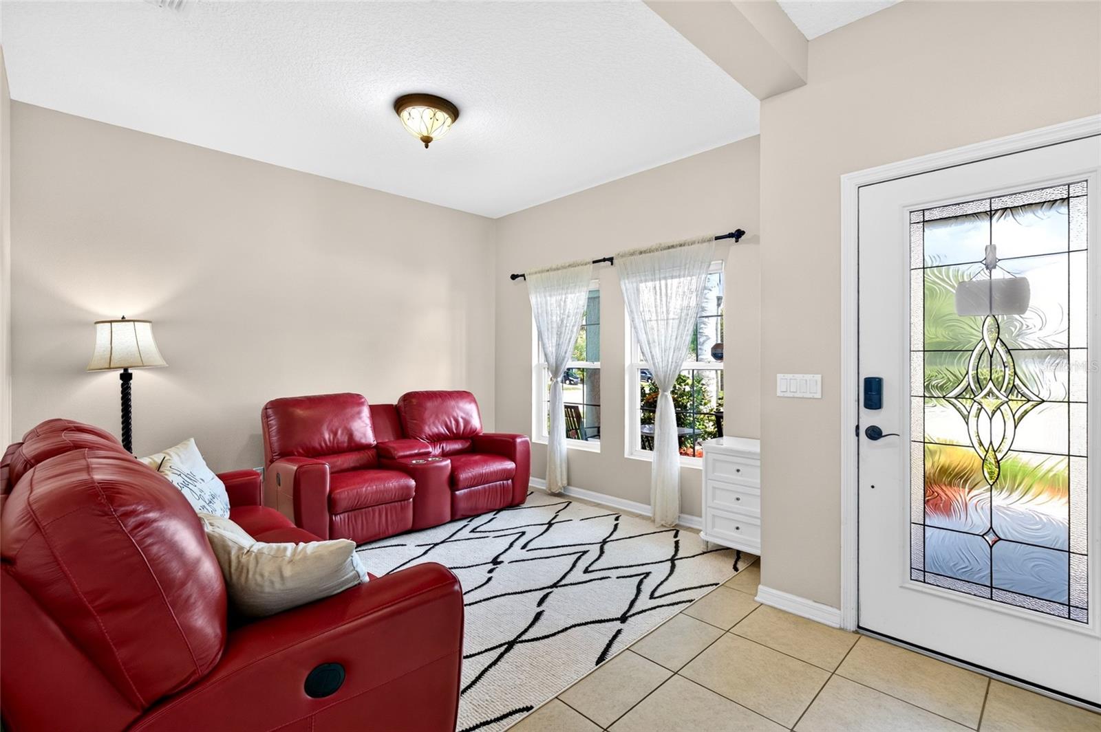 2586 PLUMADORE DRIVE