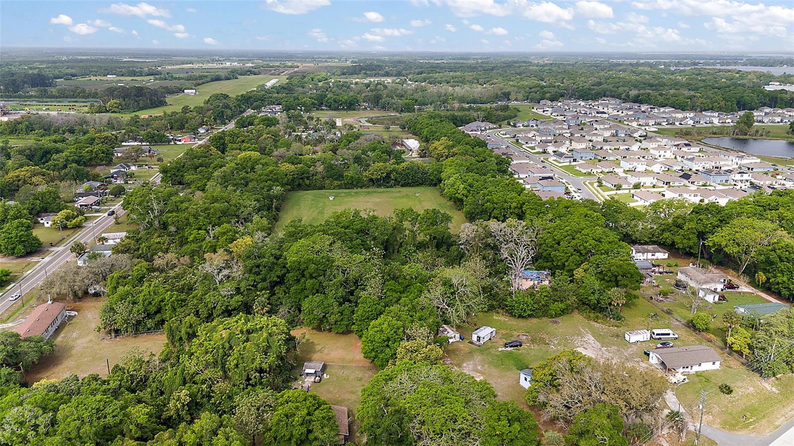 3752 N ORANGE BLOSSOM TRAIL