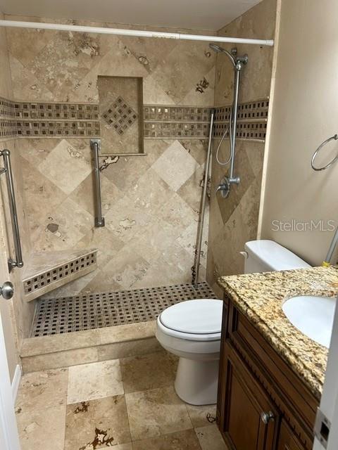 LAKESIDE CONDO APTS - Residential