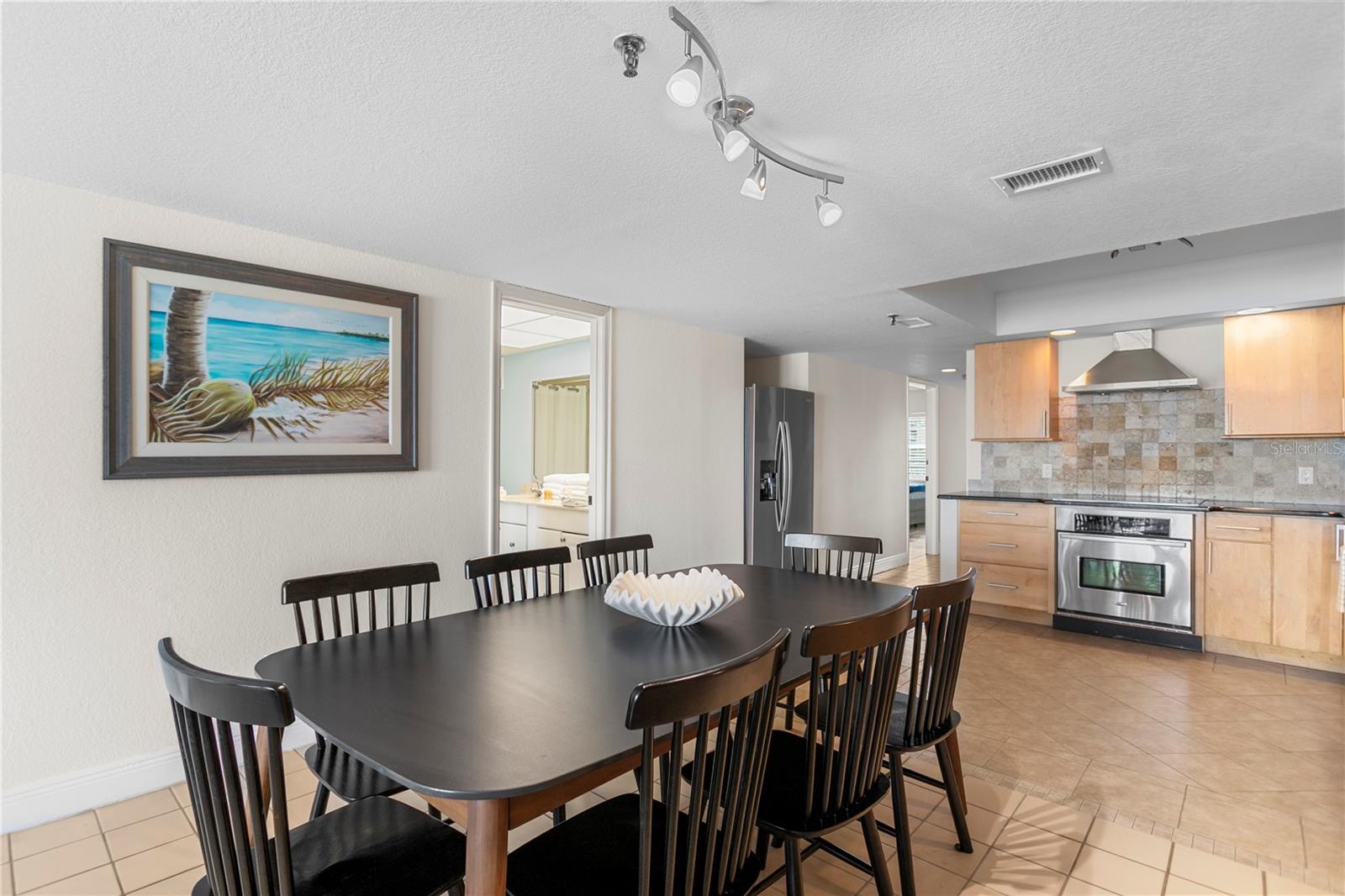 SEAGATE CONDO - Residential