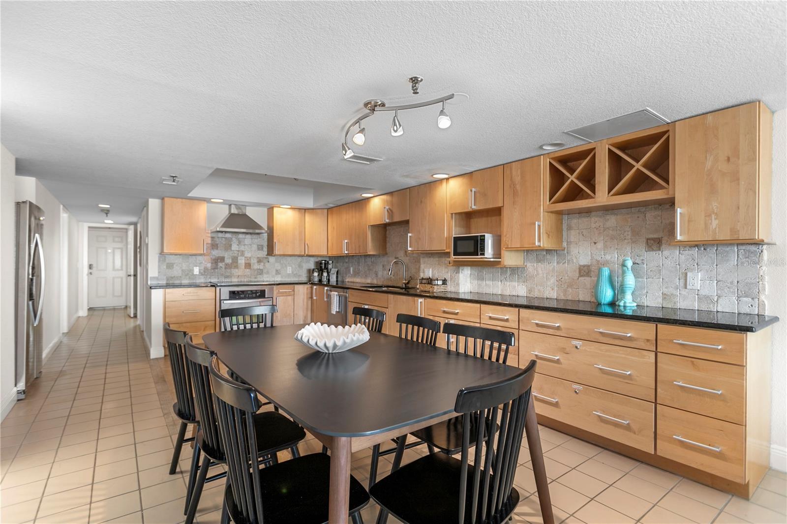 SEAGATE CONDO - Residential