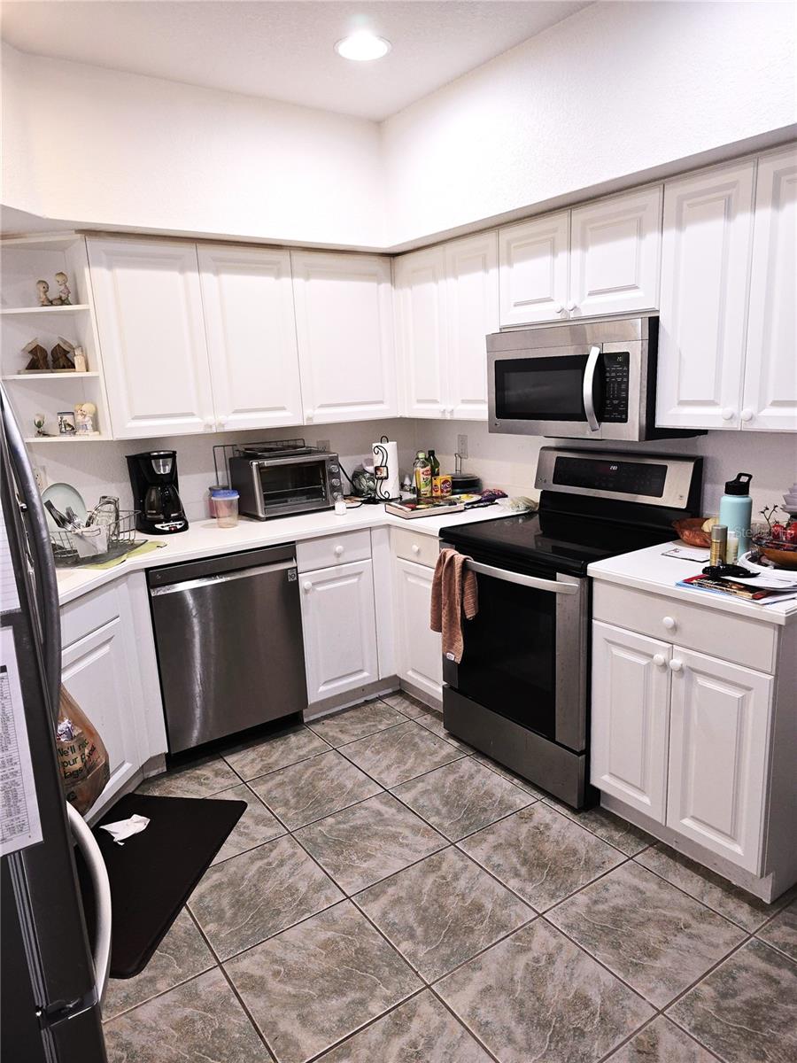 7343 FOUNTAIN PALM CIRCLE 7343