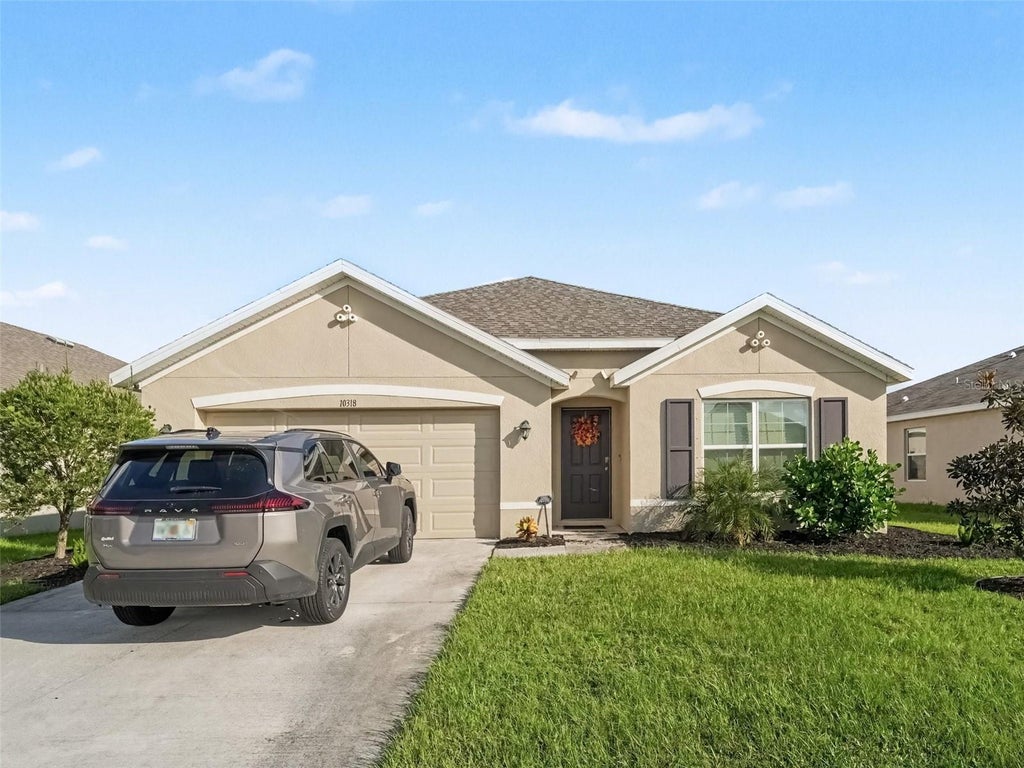 Photo of 10318 Moosehead Drive, Parrish, FL 34219 (MLS # TB8558521)