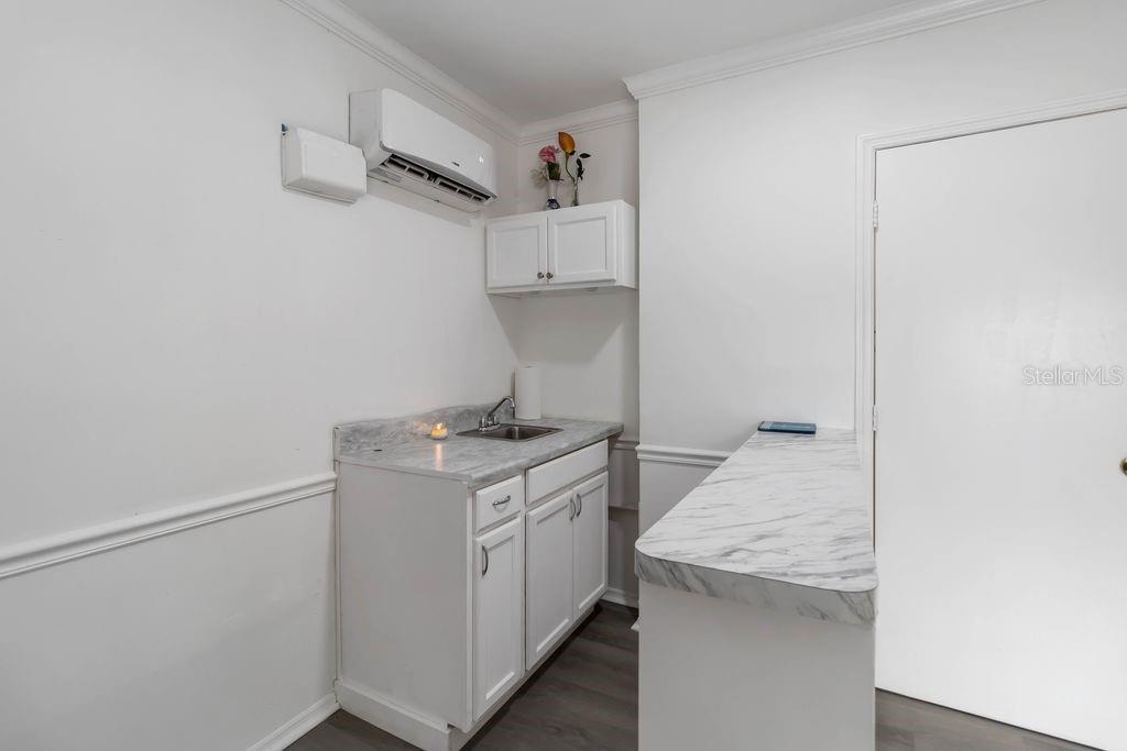 BVL UNIT 10 2ND ADD - Residential Lease