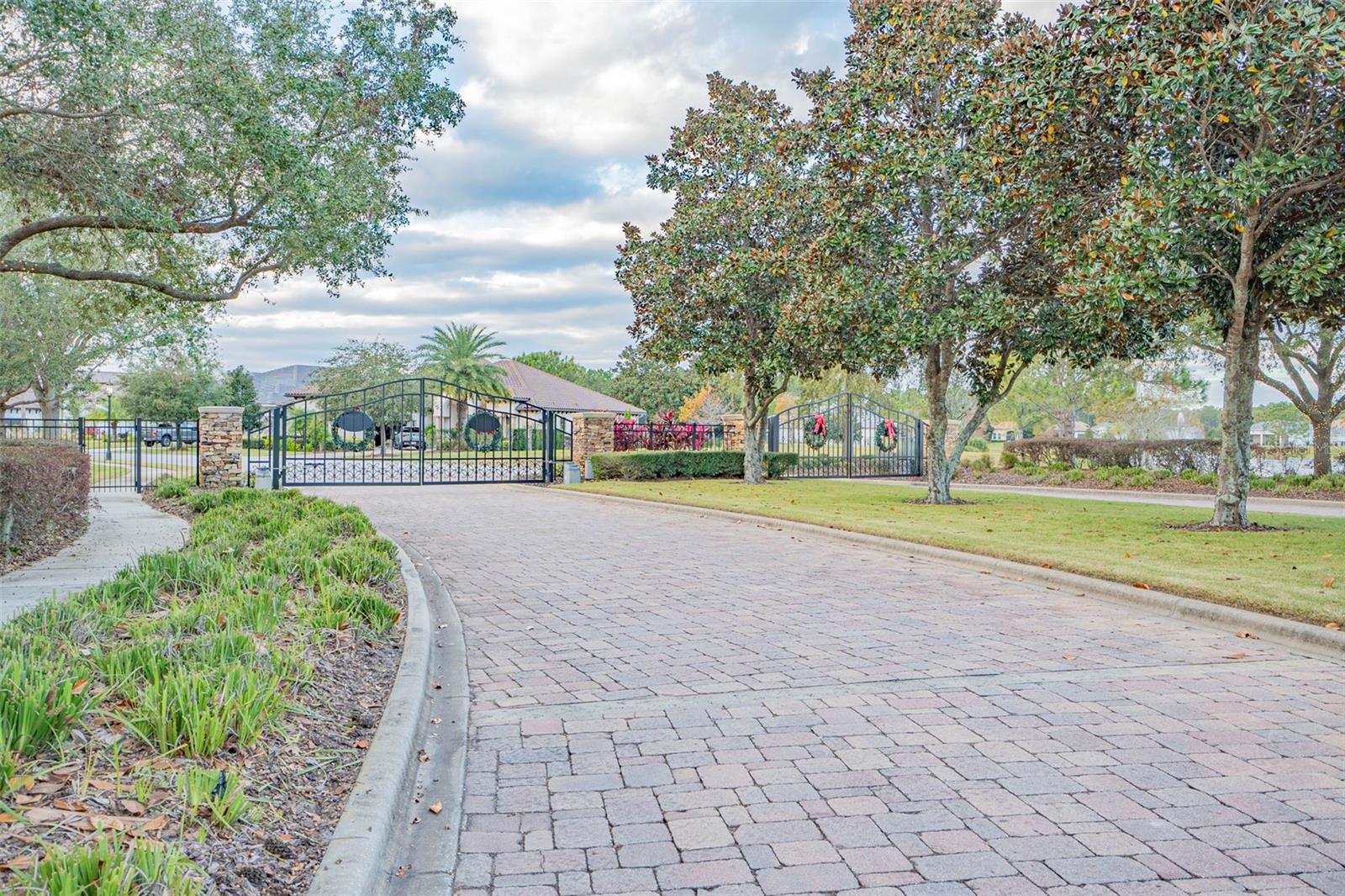 439 BOURGANVILLE DRIVE