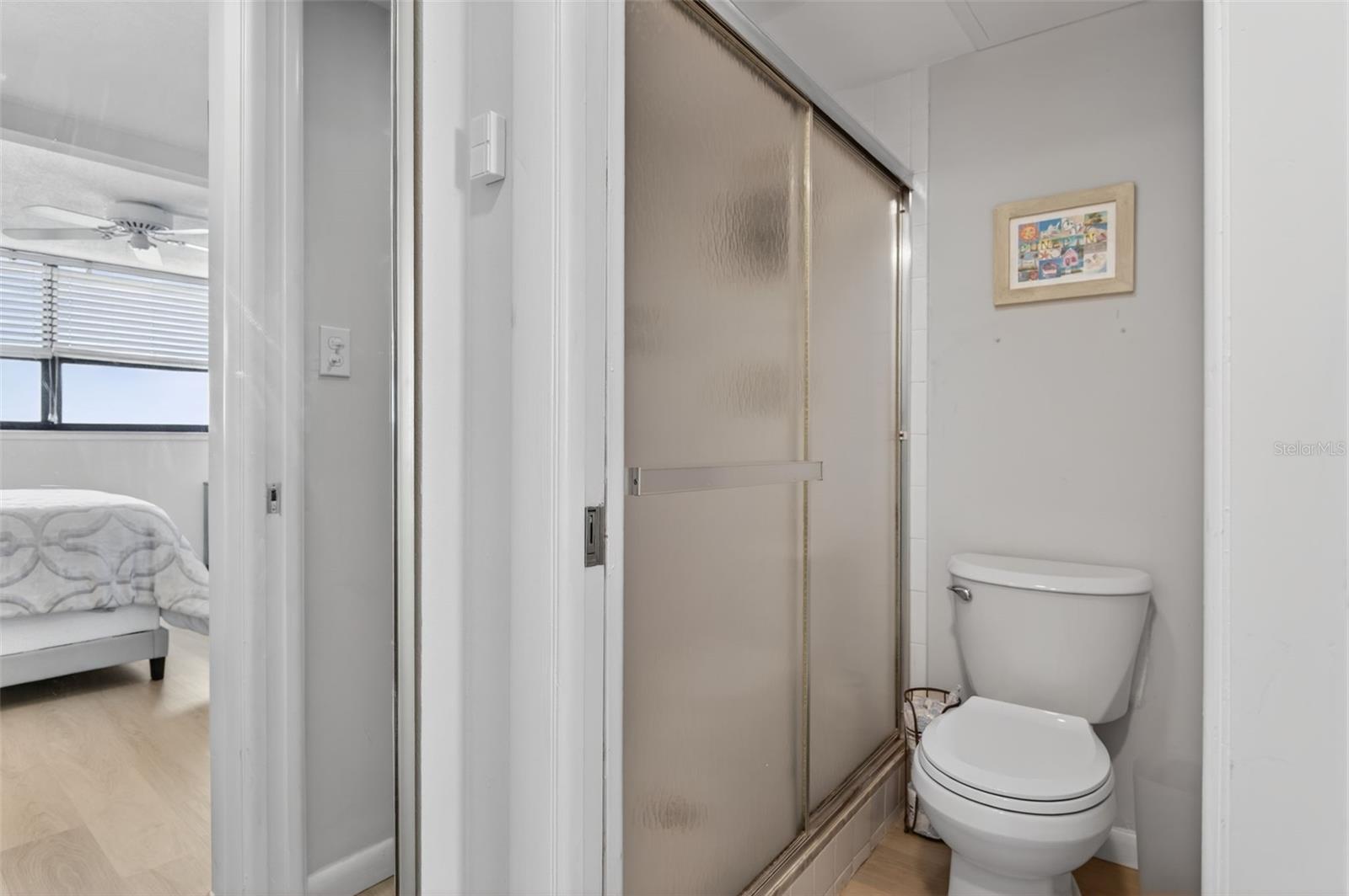 ISLAND TOWERS - Residential Lease