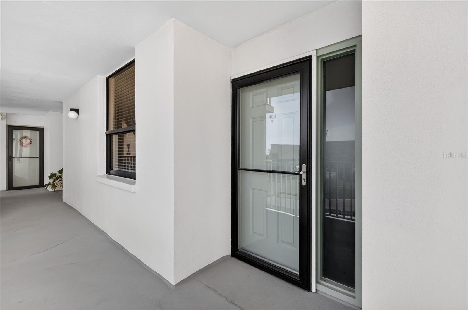 ISLAND TOWERS - Residential Lease