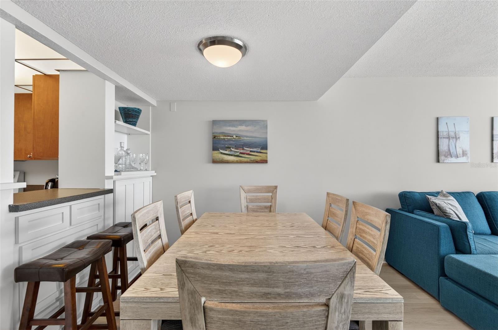 ISLAND TOWERS - Residential Lease