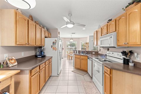 Tiny photo for 10096 SW 92nd Street Road, Ocala, FL 34481 (MLS # OM727667)