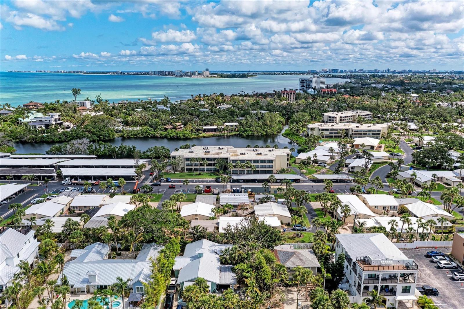 WHISPERING SANDS SEC 3 - Residential