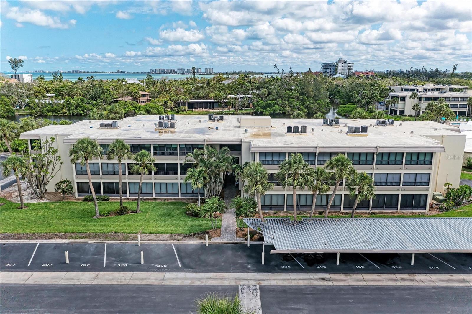 WHISPERING SANDS SEC 3 - Residential