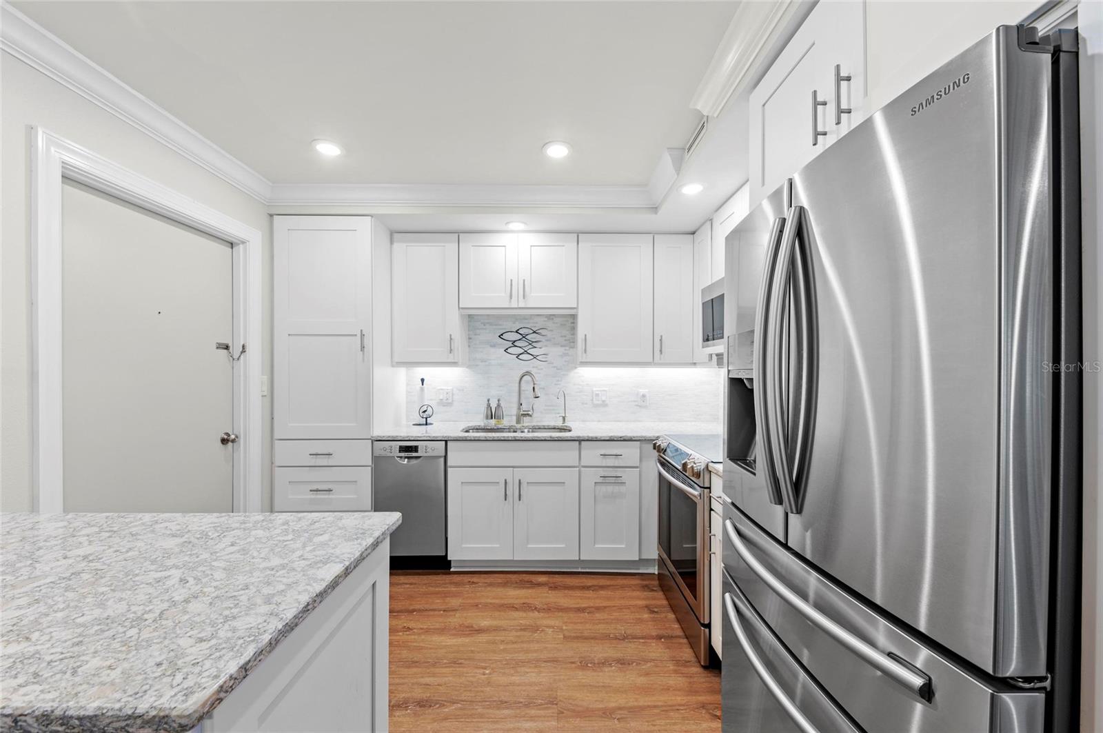 WHISPERING SANDS SEC 3 - Residential